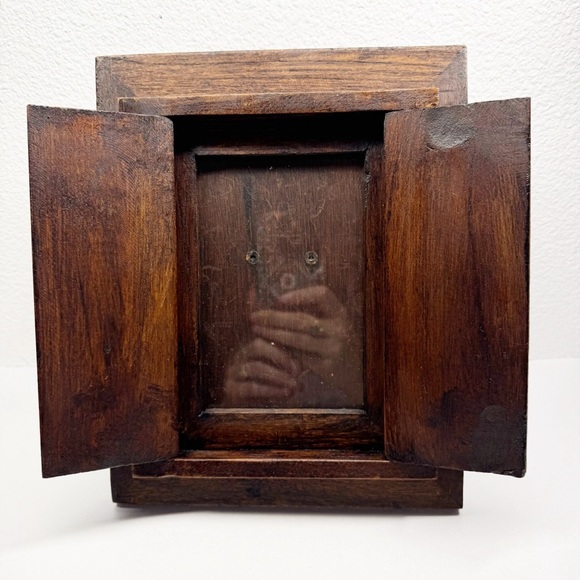 Wooden Window Picture Frame - Picture 1 of 9